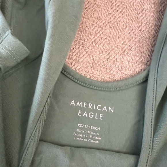 American Eagle Scoop Neck Short Sleeve Bodysuit – XS – Soft Sage Green - Picture 2 of 2
